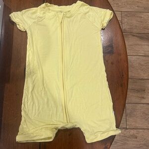 LITTLE SLEEPIES SHORTIES: Solid Yellow (Size 18-24 month)